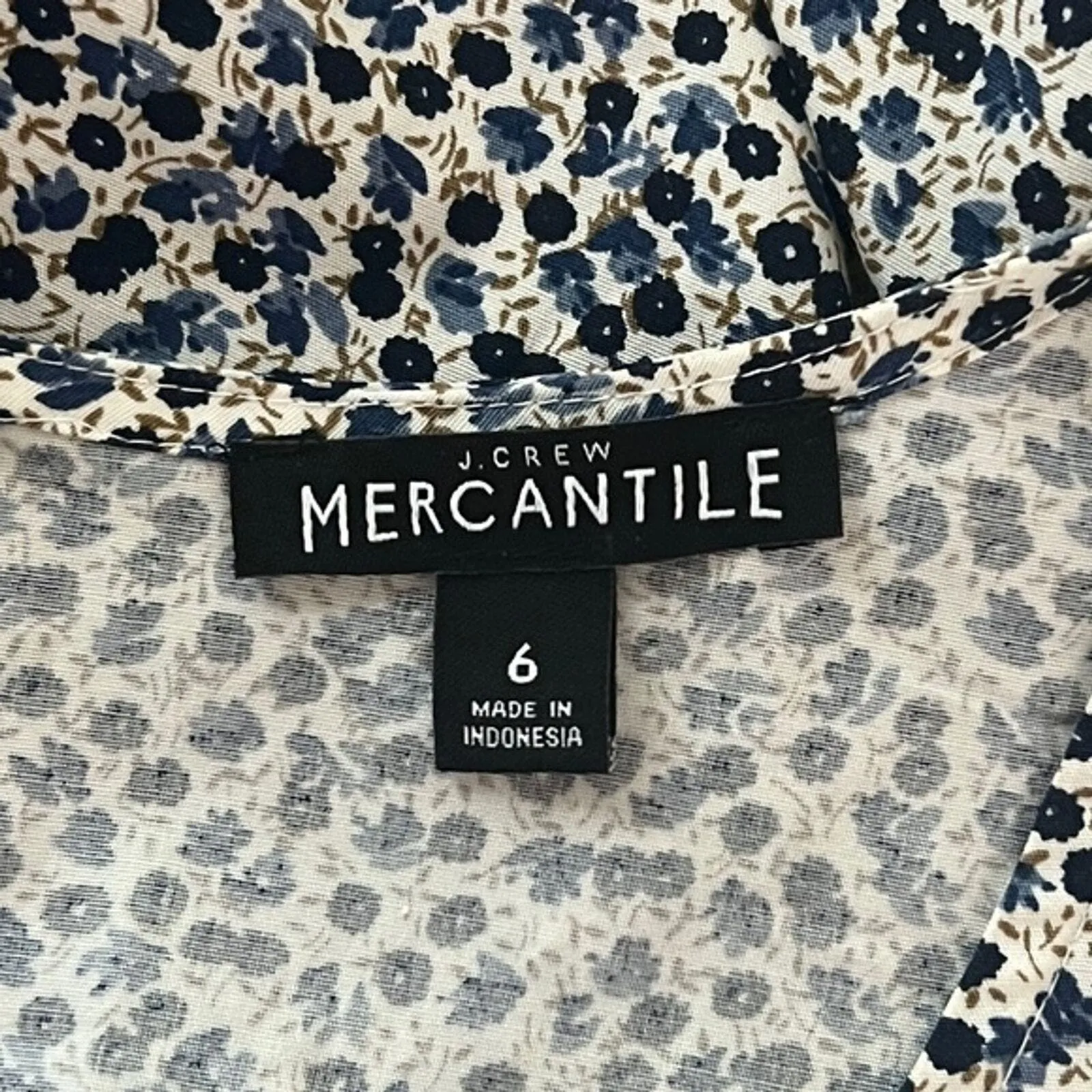 J. Crew‎ Shirt Womens 6 Tiered Ruffle Sleeve Top White Blue Ditzy Floral Preppy - Image 6