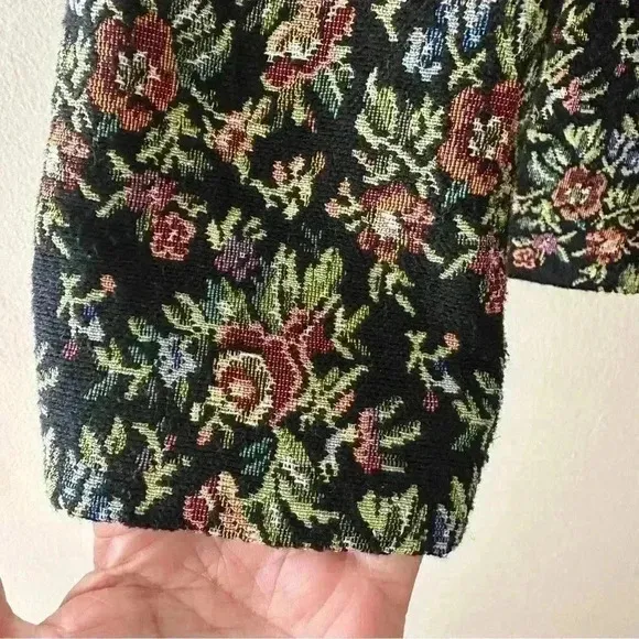 The Tog Shop Blazer Size 12 Petites Jacket Floral‎ Carpet Jacquard Metal Buttons Green - Image 5