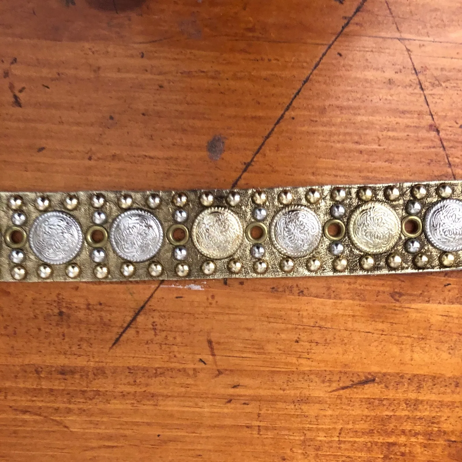 Sandcastle New York Rock n Roll Studded Leather Belt with Gold Silver Conchos - Image 14