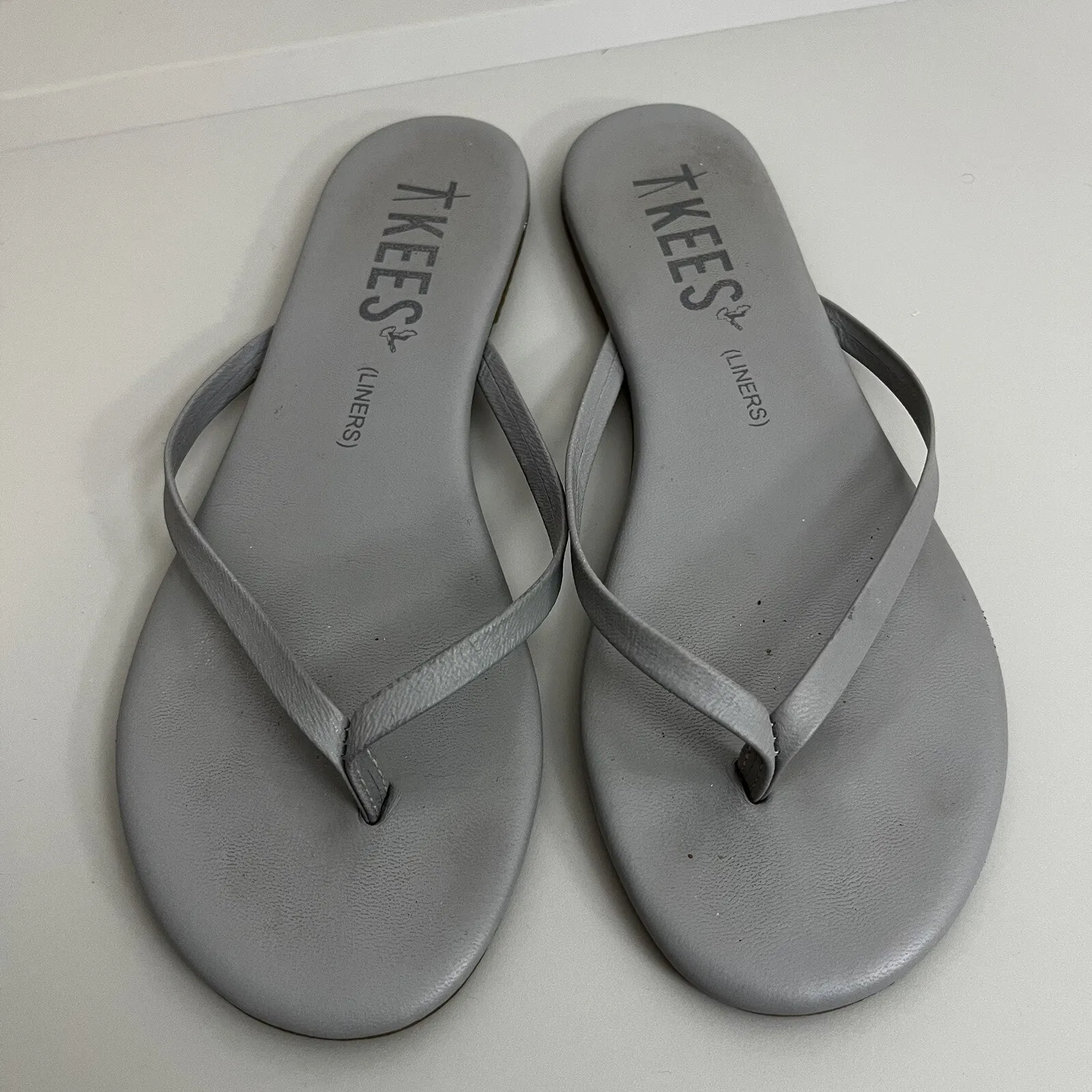 Tkee’s Women’s Liners Gray Slip On Strappy Flip Flop Sz 6.5,‎ EU 37 - Image 2