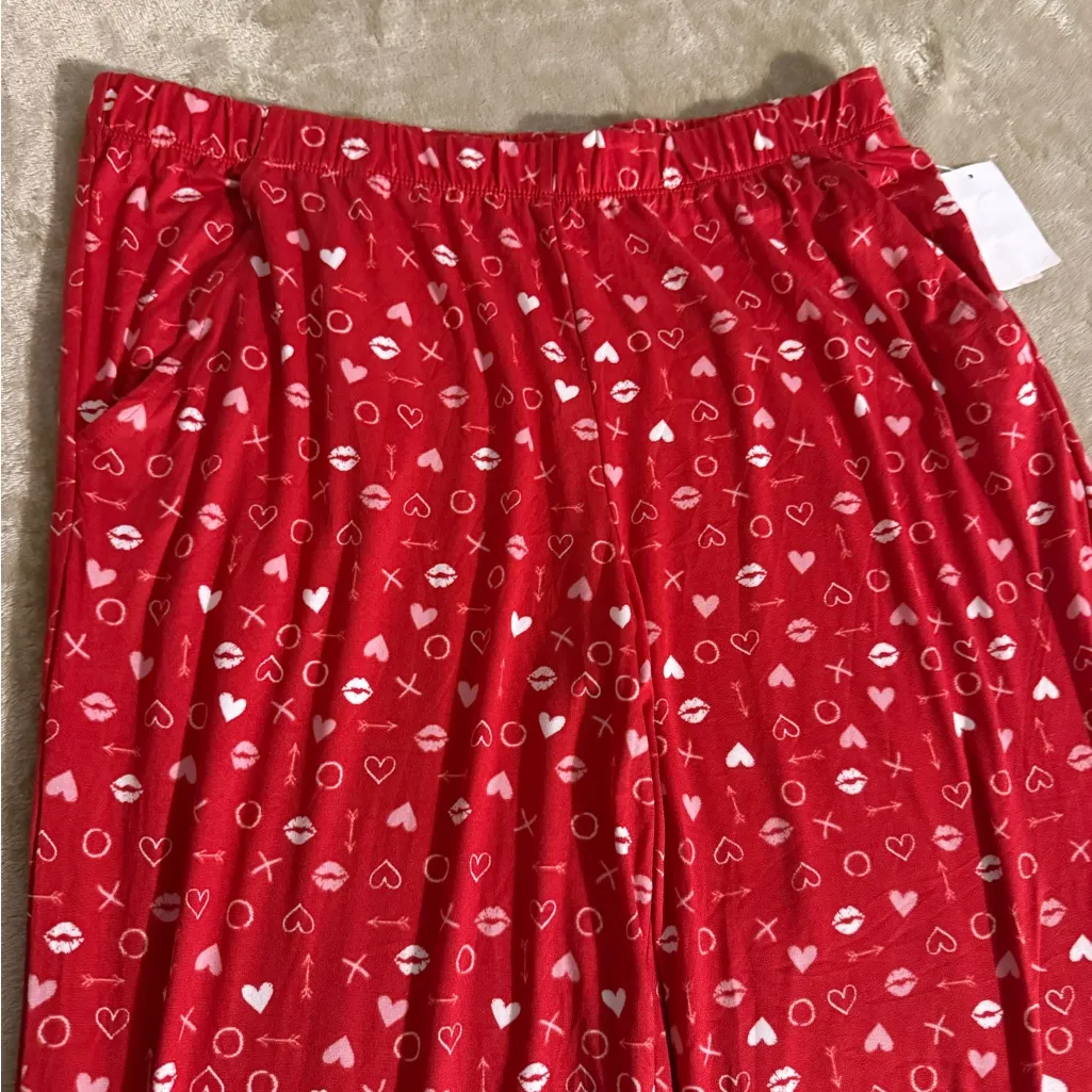 Women's Red Patterned Pajama Pants size M Size M - Image 4