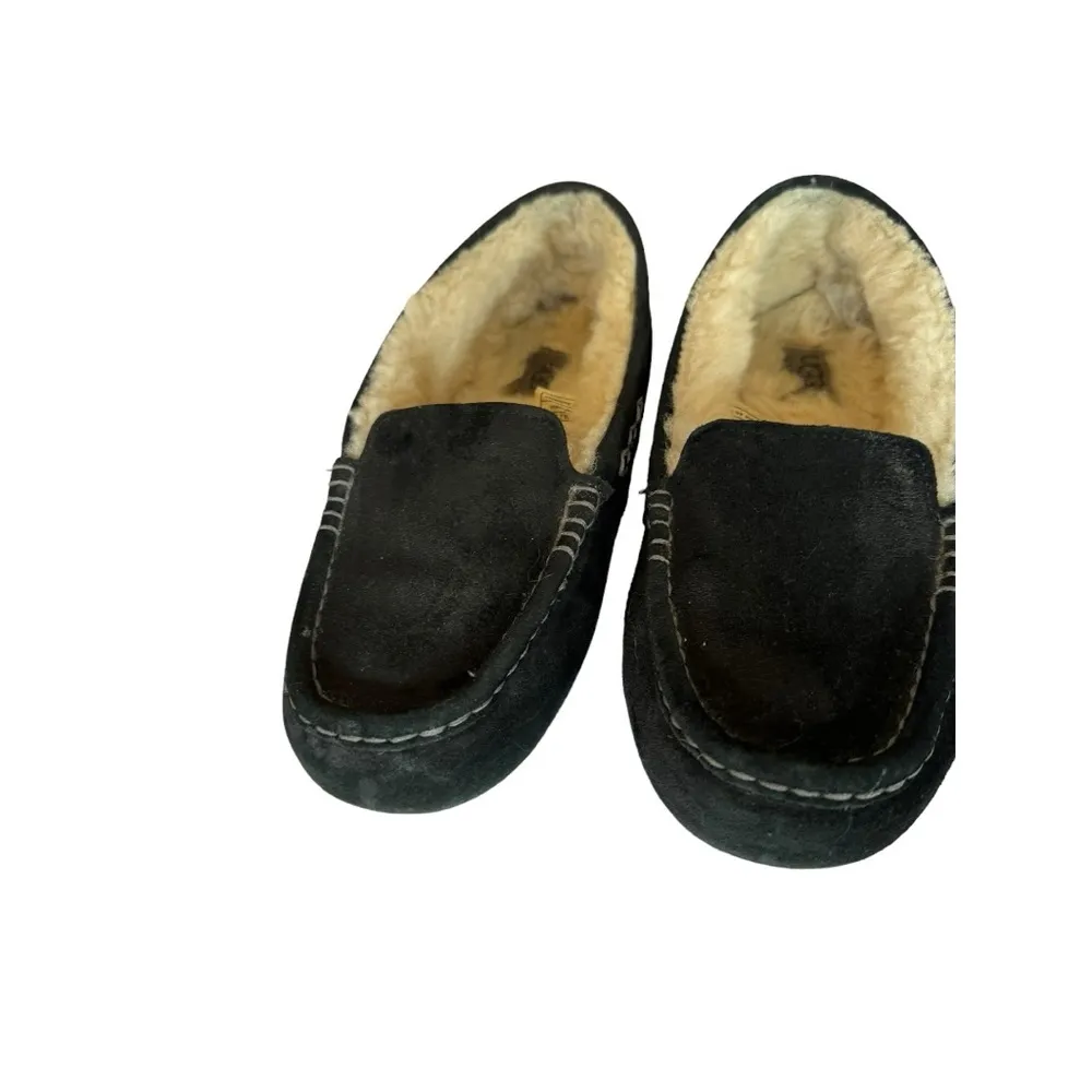UGG, Black Ansley Water Resistant Suede Wool Lined Slippers size 8 - Image 2