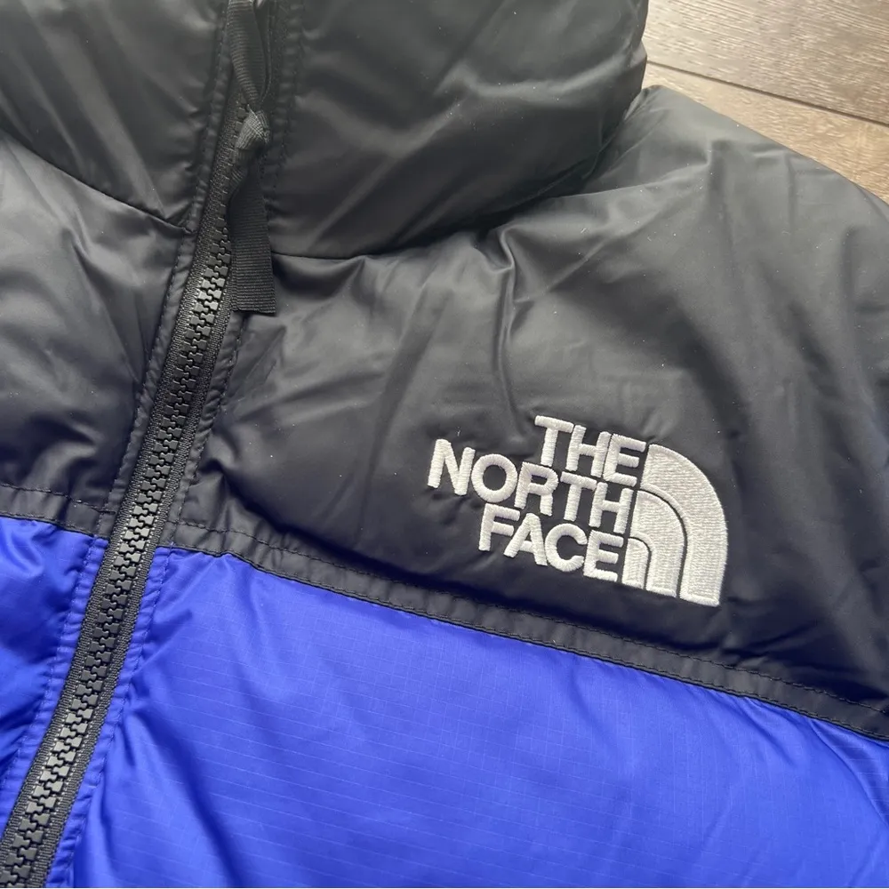 Women’s  1996 Retro Nuptse Jacket - Image 4