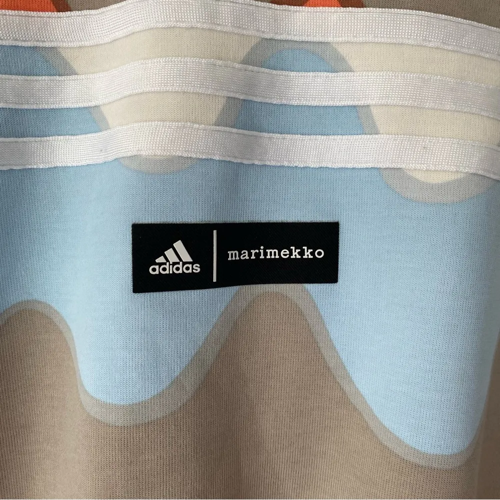 Adidas Merimekko Collab Future Icon Three Stripes Sweatshirt size medium - Image 9