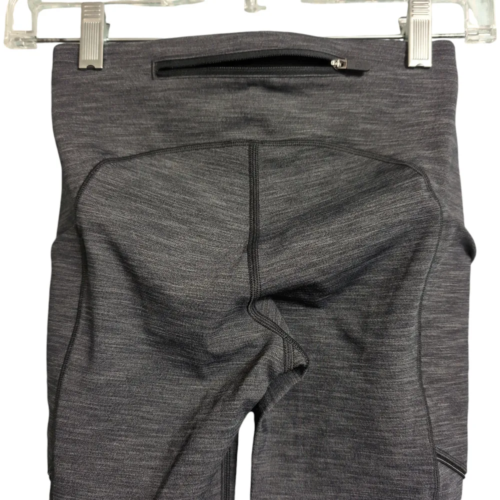 Lululemon Speed Up Tight Grey High Waisted Mid Rise Leggings Side Pockets Size 2 - Image 3