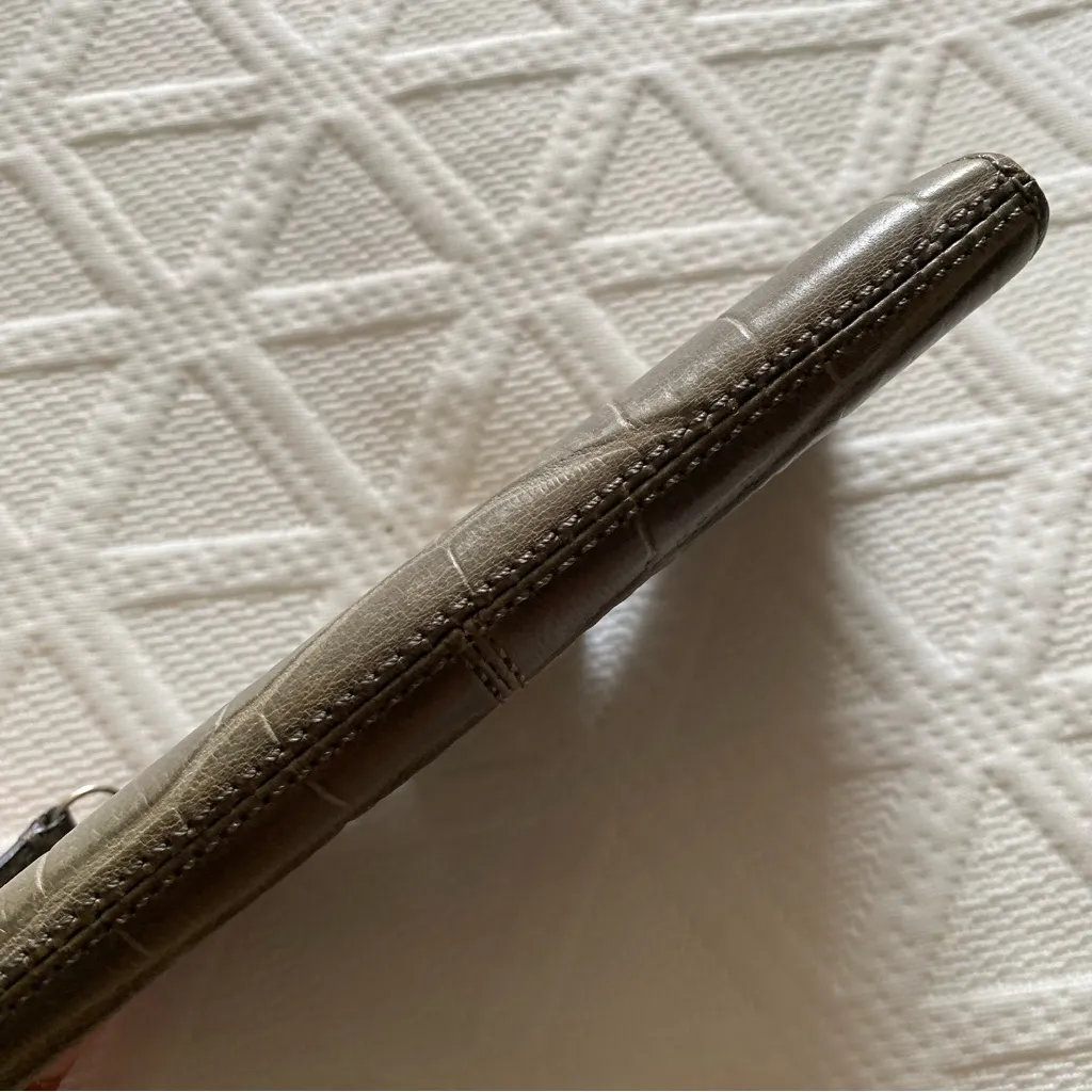 Coach Horse and Carriage Croc Embossed Leather Button - Image 7