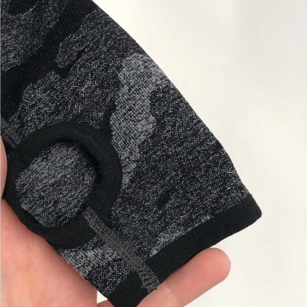 GYMSHARK Adapt Camo Seamless Long Sleeve Crop Top - Image 6