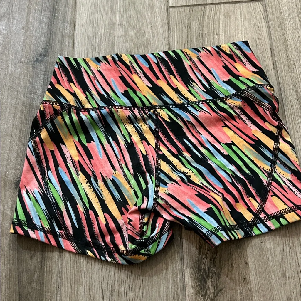 Fleo Shorts - Image 5