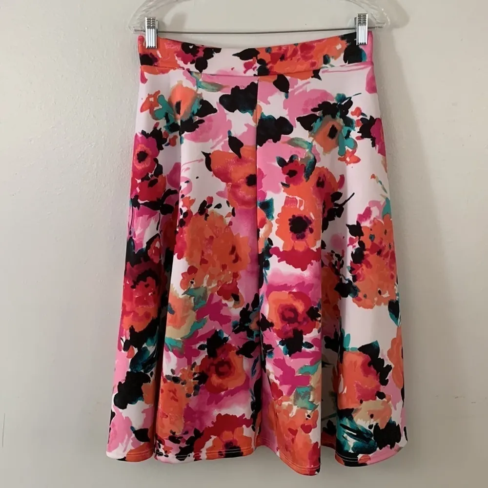 Silhouette NYC Bright Multi Color Knee Length Floral Print Circle Skirt Size L - Image 2