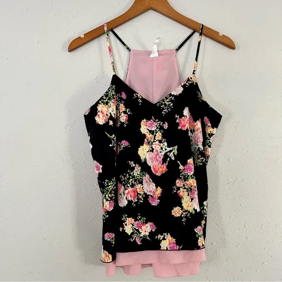 🦋 Candie’s Black Pink Floral Reversible Tank Top Blouse Medium - Image 2