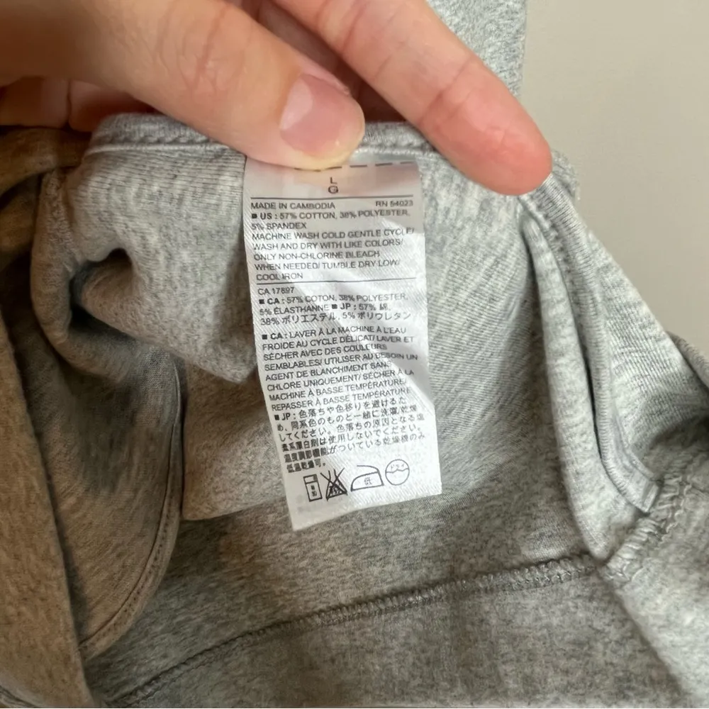 Banana Republic Asymmetrical Grey Long Sleeve Zip Fleece Jacket Size Large - Image 7