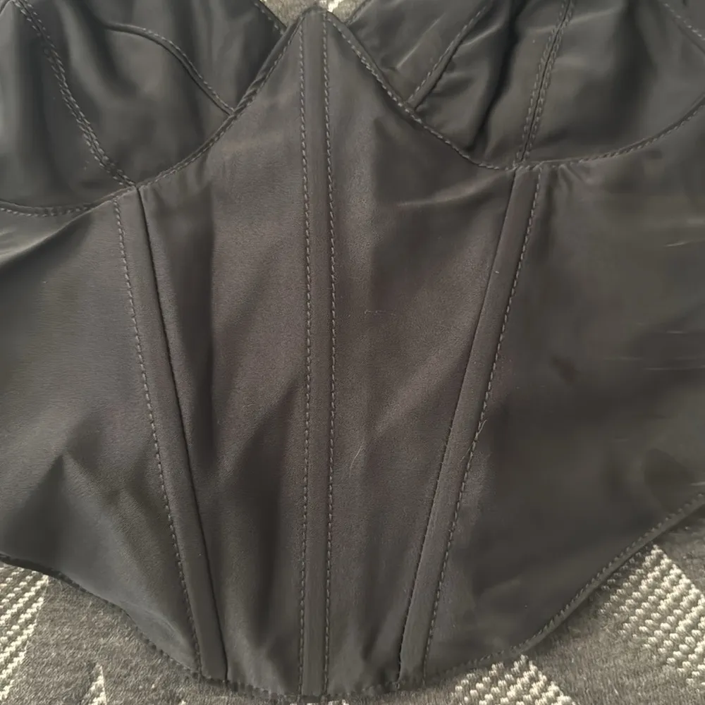 EUC  cropped corset too - Image 3