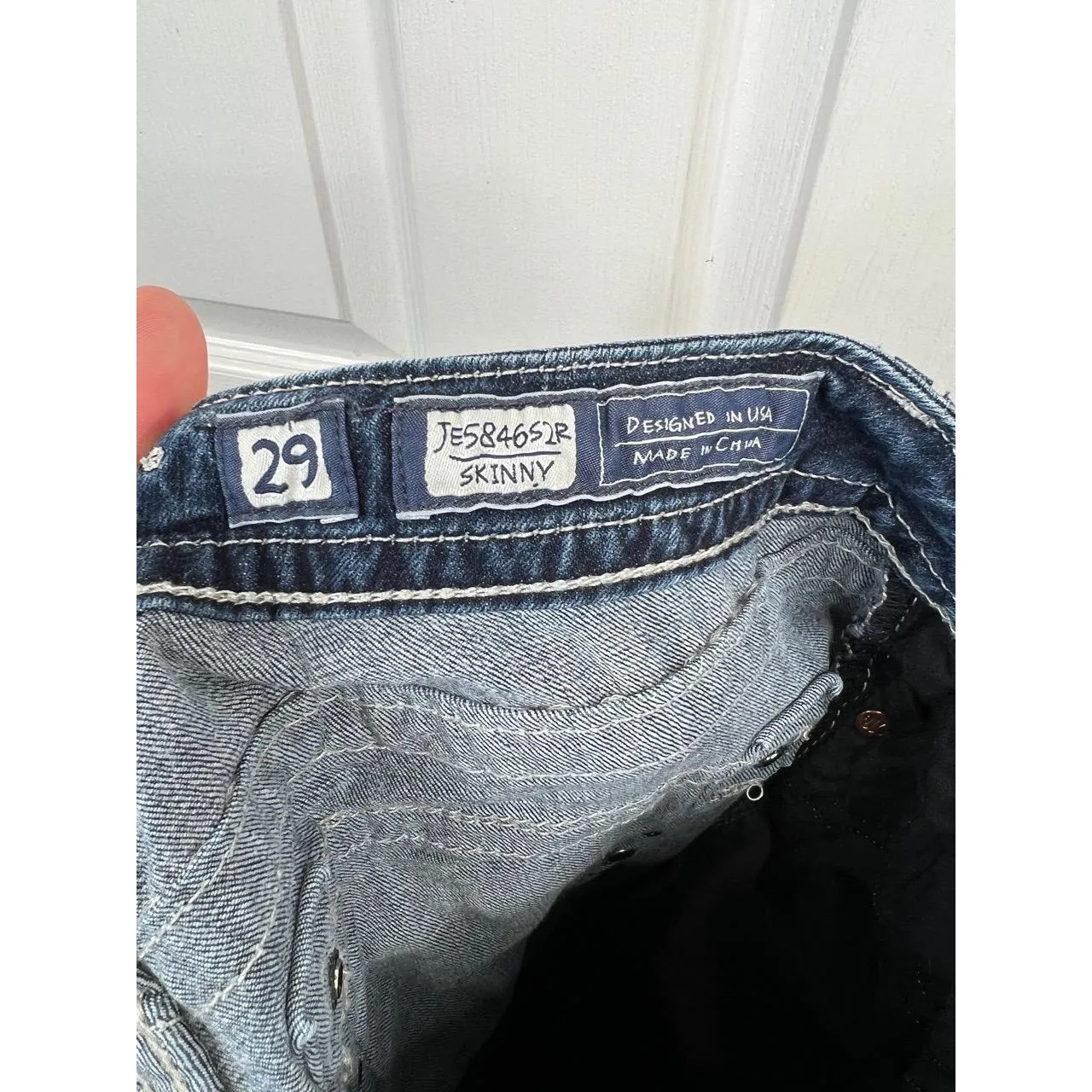 Miss Me Jeans Womens Size 29 Dark Wash Cropped Skinny Studded Distressed Denim - Image 13