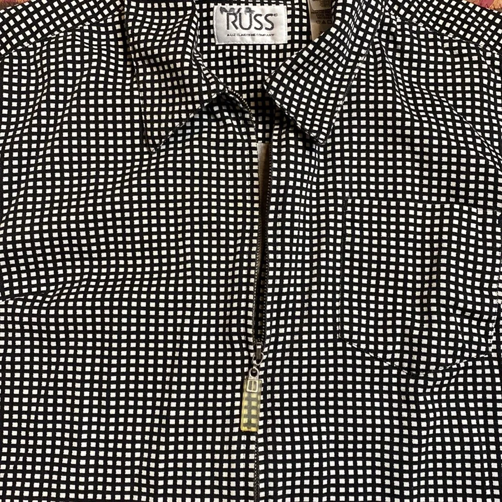 VINTAGE RUSS LIZ CLAIBORNE BLACK & WHITE GRID PRINT CHECKERED SHIRT JACKET - Image 3