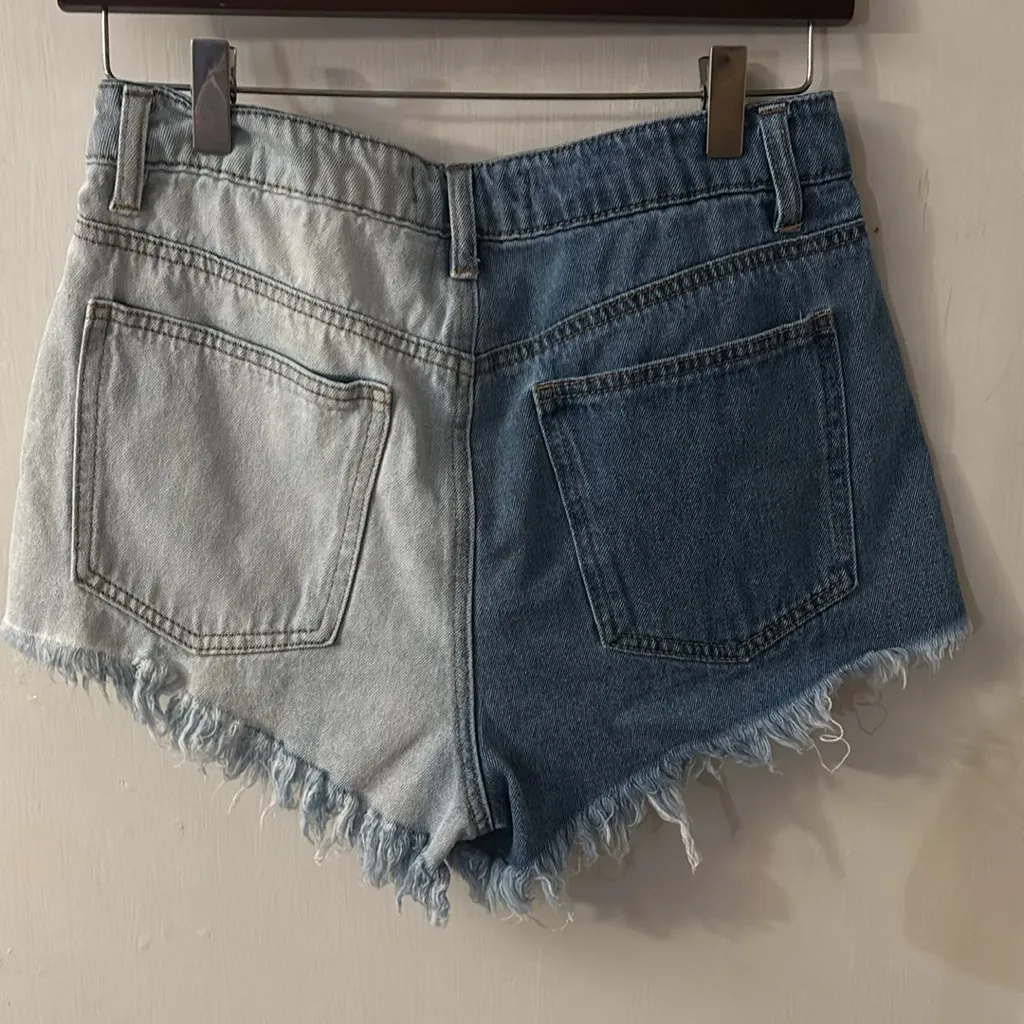 UEC Indigo Rising High Rise Color Block Cut Off Raw Hem Shorts 7/28 Retro Party Blue - Image 2