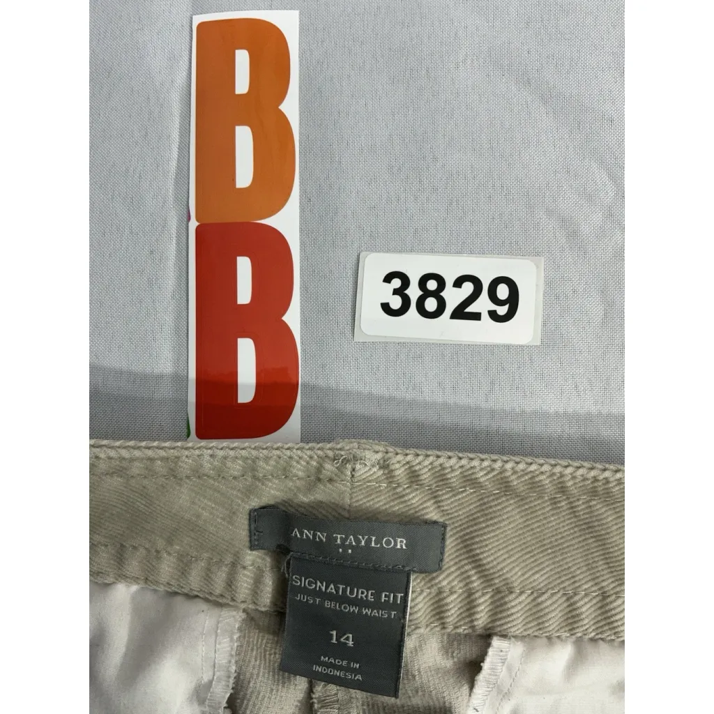 Womans Ann Klein Signature Fit Just Below Waist Size 14 Beige Courdory Trousers - Image 3