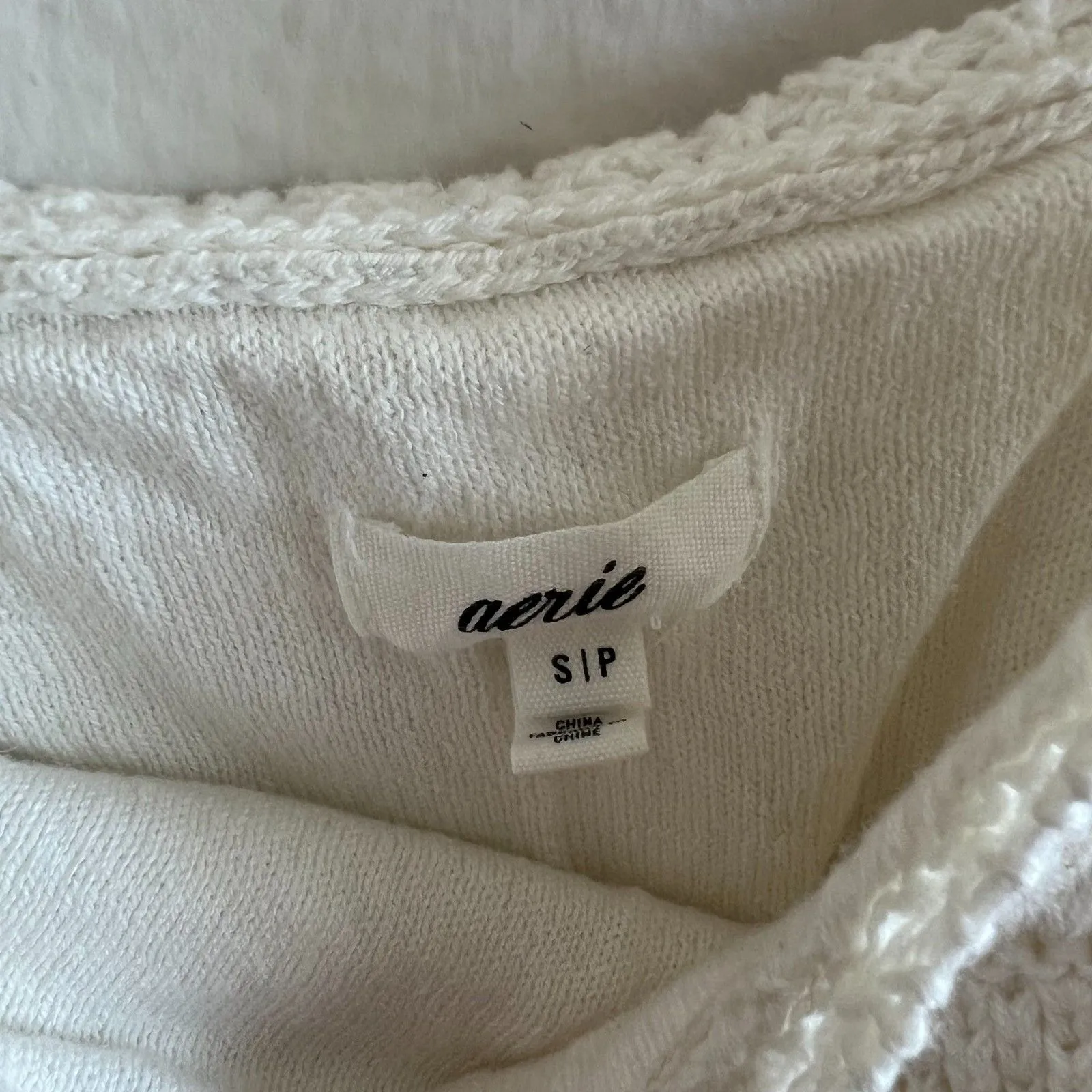 AERIE White Cream Cotton Crochet Knit Crop Top Tank Womens Small - Image 4