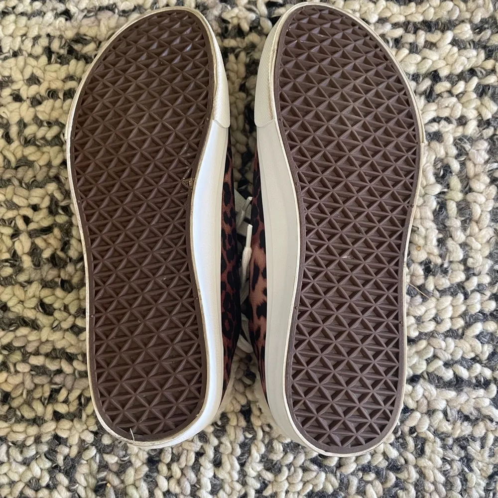 Charley Paige Athletic Shoes size 9 - Image 3