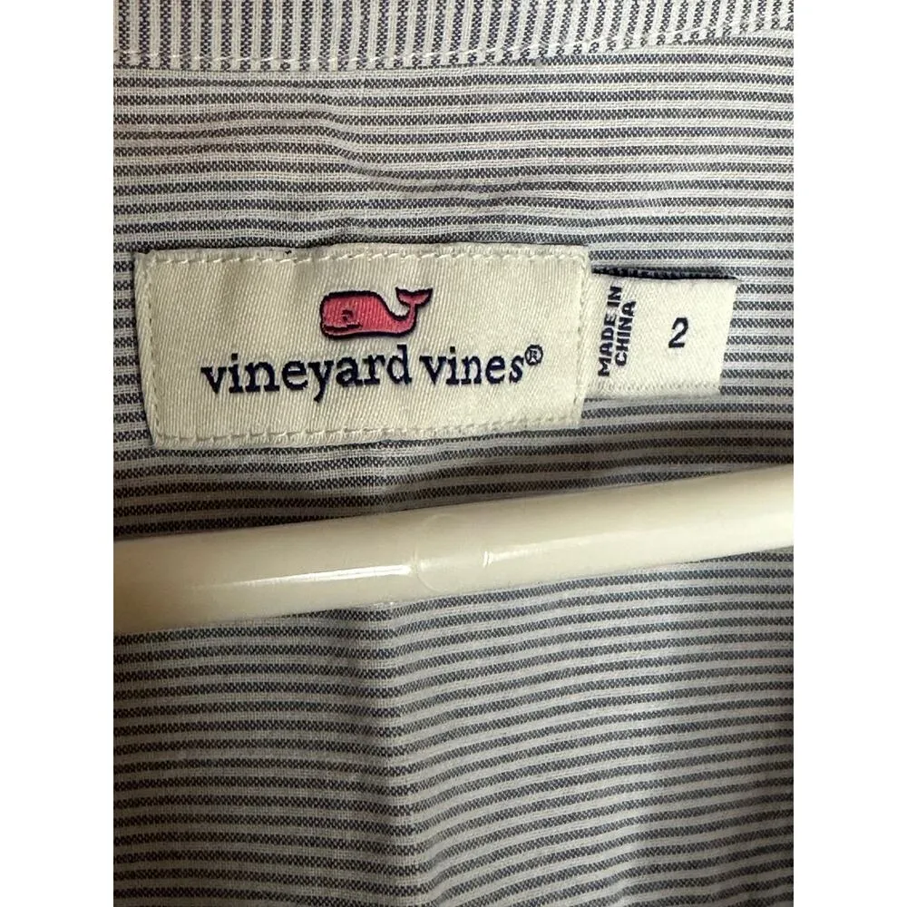 Vineyard Vines Black White Blue Pin Stripe Button Down V Neck Blouse Size 2 - Image 4