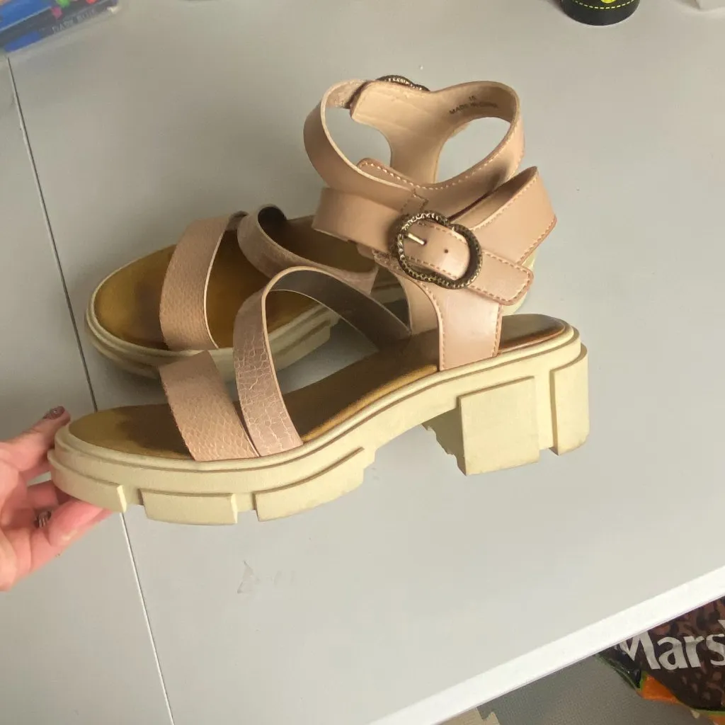 Blowfish Malibu Size 10 Capetown Platform Sandal Cashew Block Heel Chunky Shoes Tan - Image 9