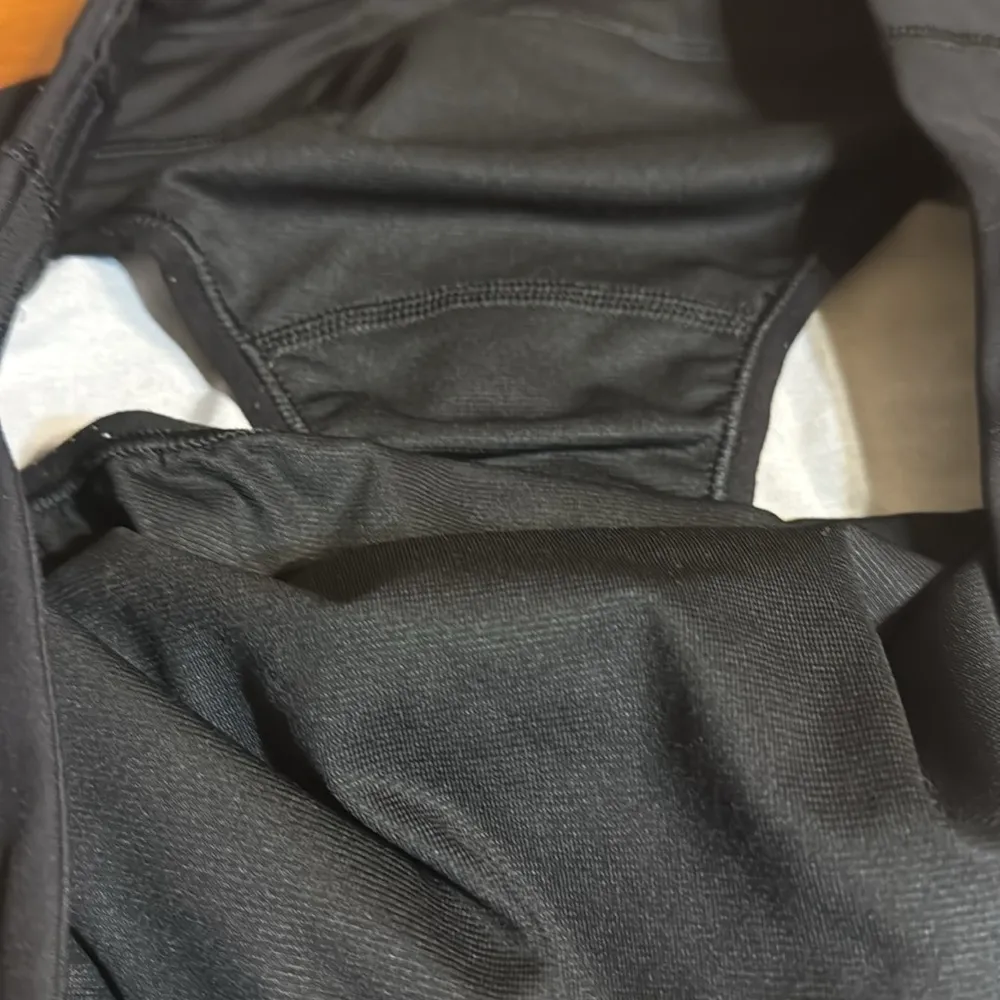 Lululemon speed up shorts size 8 - Image 5