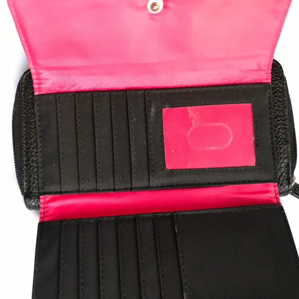 Kenneth Cole Reaction - Image 4