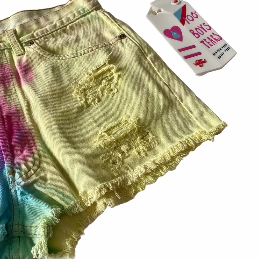 Vintage: Levi's® ★ Red Tab 501’s® ★ Ripped Tie Dye Cut Off Festival Denim Shorts - Image 4