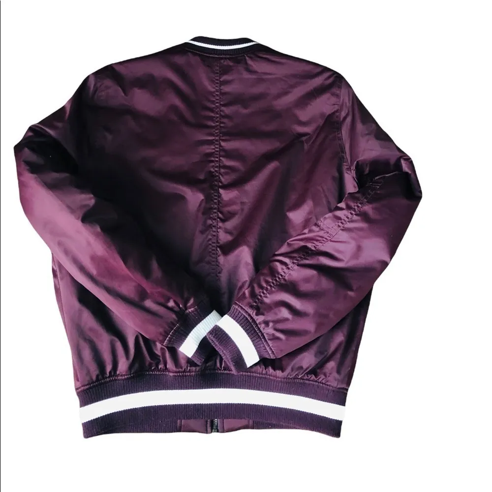 AEO Bomber Satin Full Zip Jacket Burgundy Size M Quilted Lining - Image 2
