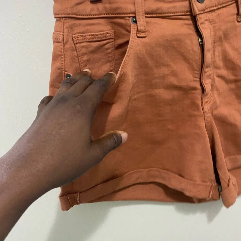 Universal Threads Universal Thread Women's Brown stretchy Jean Shorts - Image 2