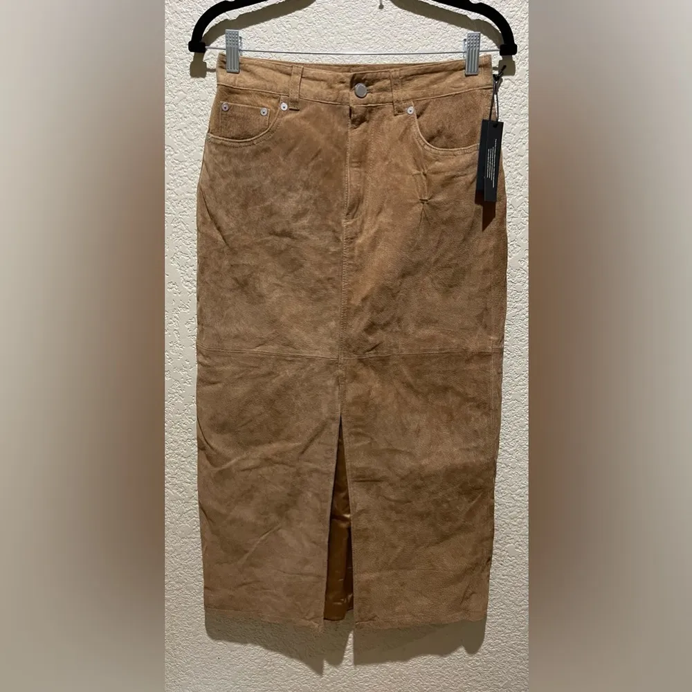 NWT Blank NYC Women’s Real Suede Midi Skirt Pecan Color Size 25 - Image 3