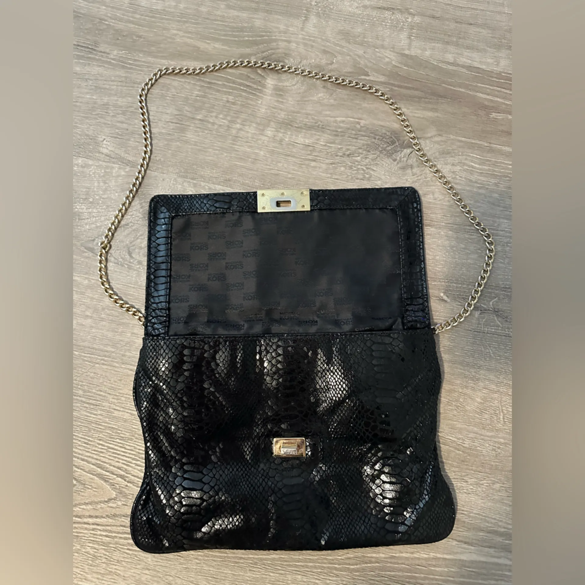 Michael‎ Kors Woman’s Black Python Embossed Leather Turnlock Slim Chain Bag - Image 13