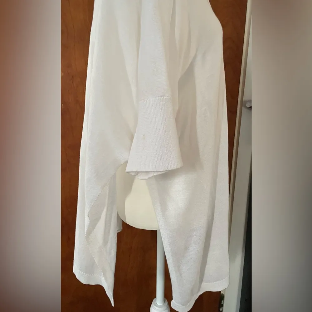 Women’s White Open Front Cardigan Cuffed 1/2 Sleeve And Each Slits On Side Size 2X - Image 4