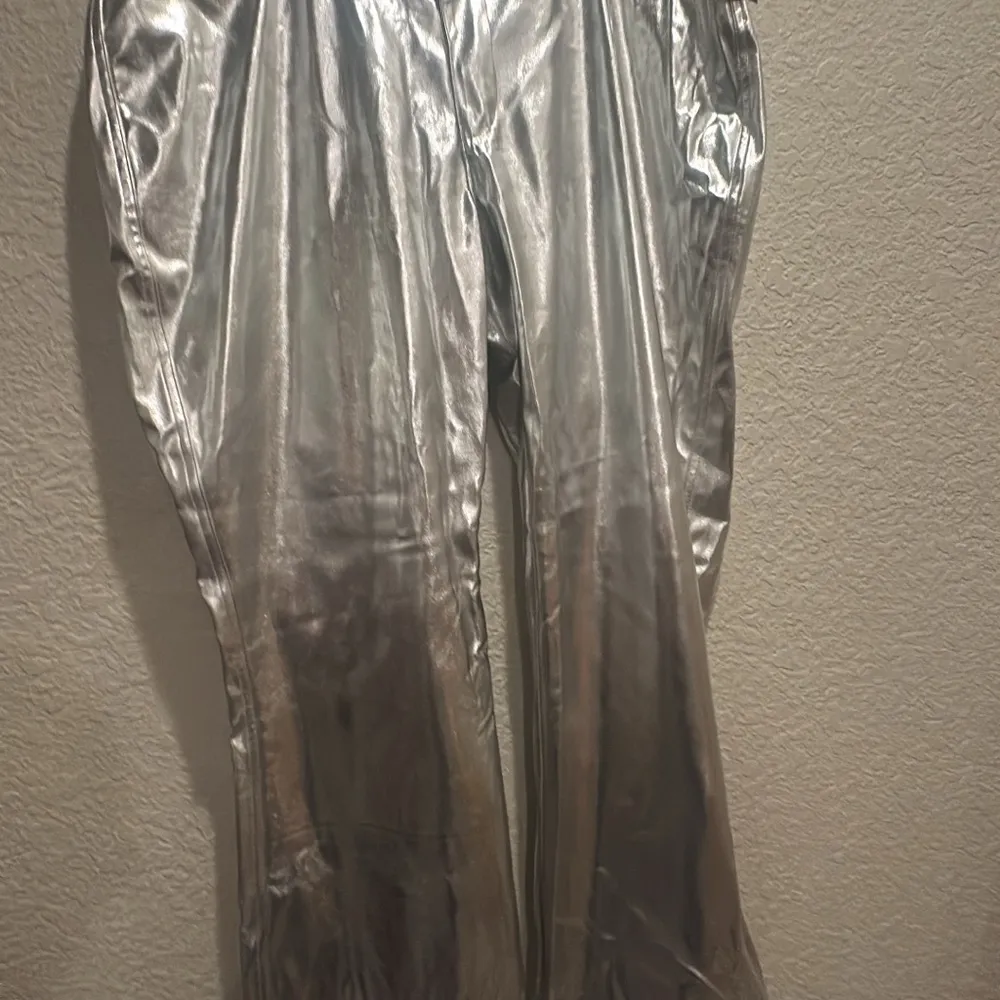 Wild Fable Women's 17 High Rise‎ Flare Casual Metallic Faux Leather Pants - Image 2