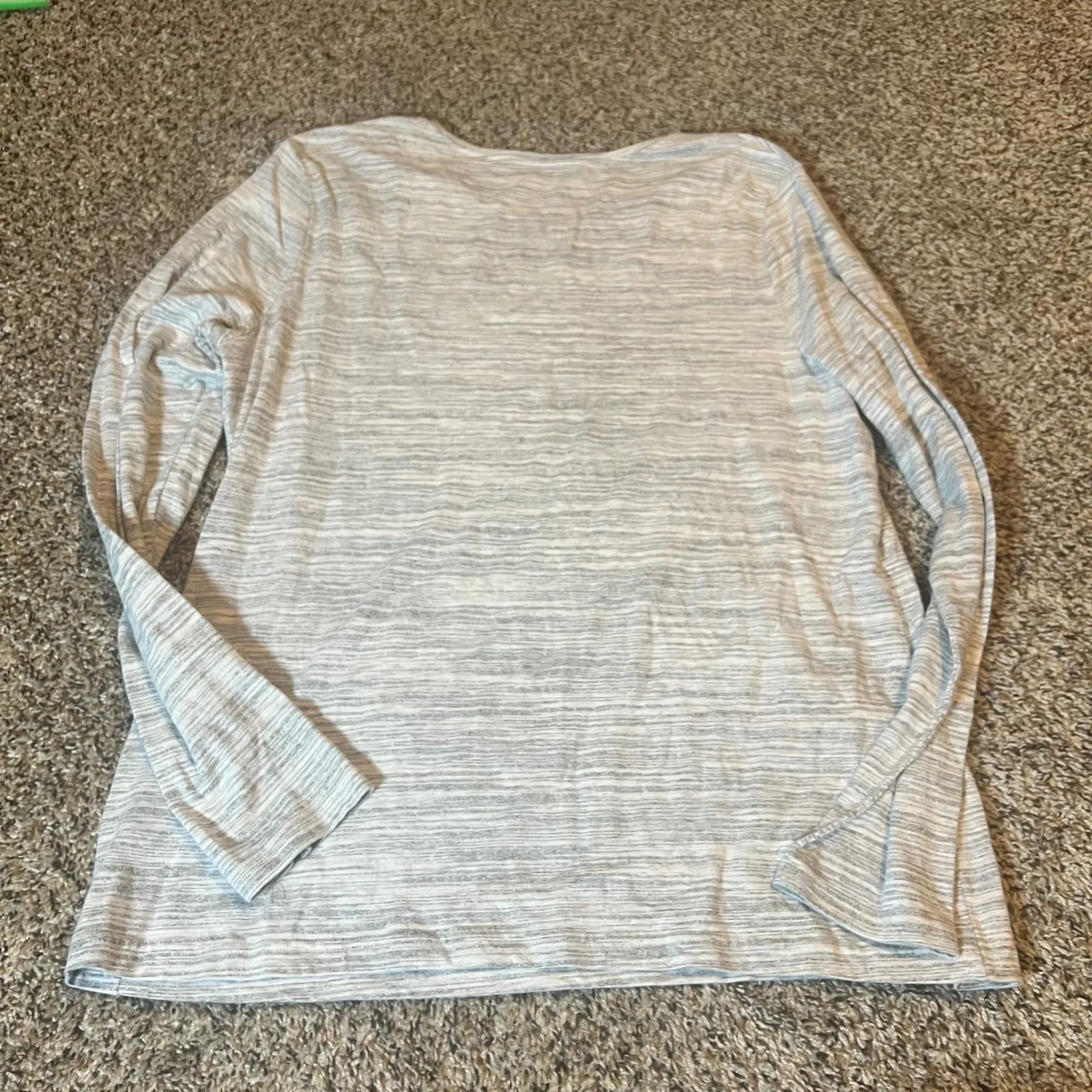 Croft & Barrow Classic Tee Long Sleeve Heather Gray Size L - Image 6