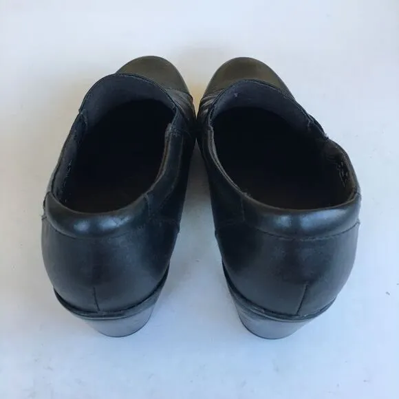 Clarks Black Leather Cloud 2" Heels‎ Womens Size 6M Slip On Shoes - Image 5