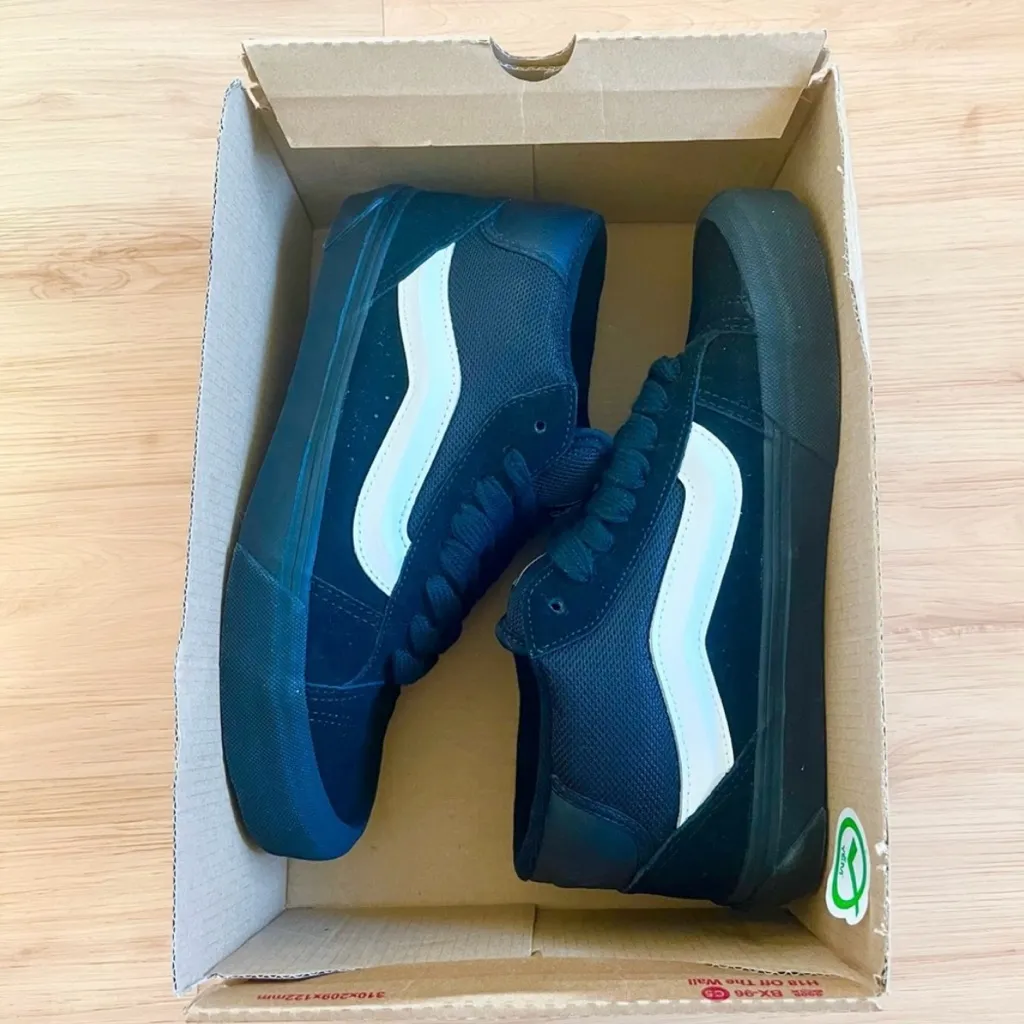 Vans KNU MID UNISEX - Skate shoes
Women 10.0 US Mens 8.5 US - Image 9