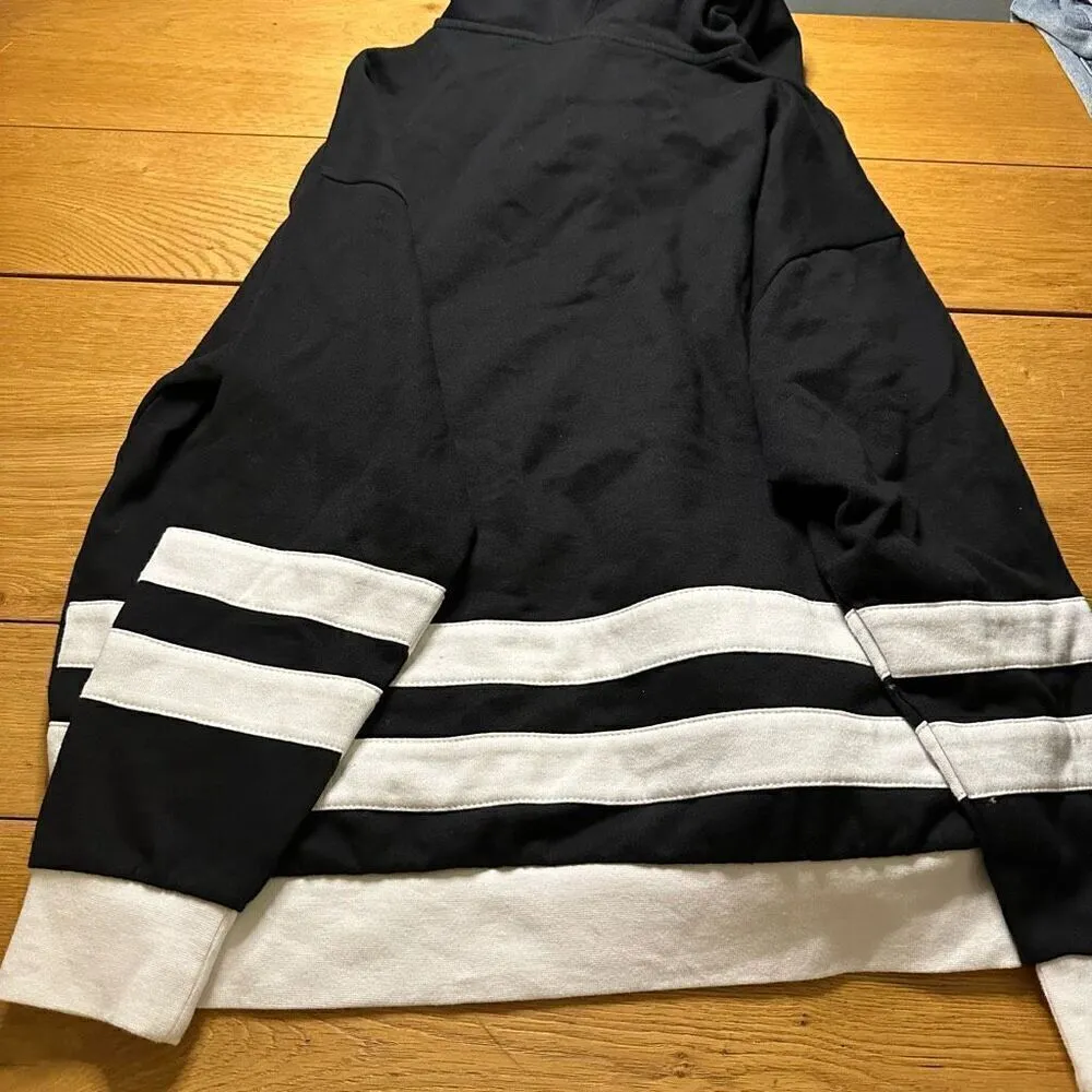 Marvel logo pullover sweatshirt our universe large - Image 9