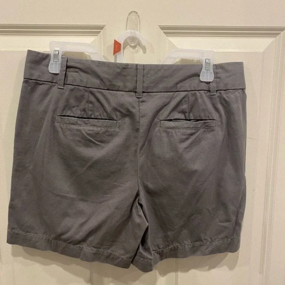Ann Taylor Loft‎ shorts size 4 - Image 4