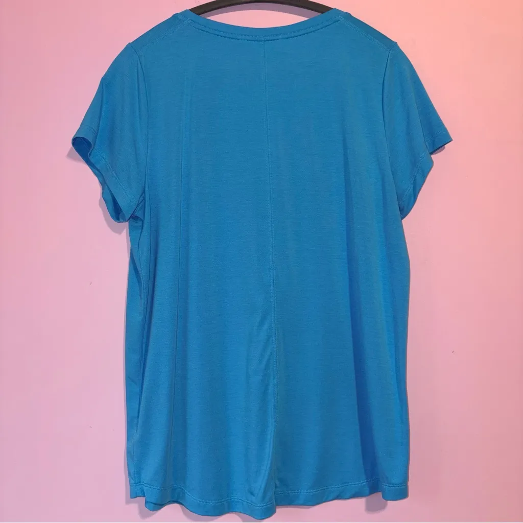 Athleta Stratus II Tee Short Sleeve Shirt Women M Athleisure Travel Errands Gym - Image 7