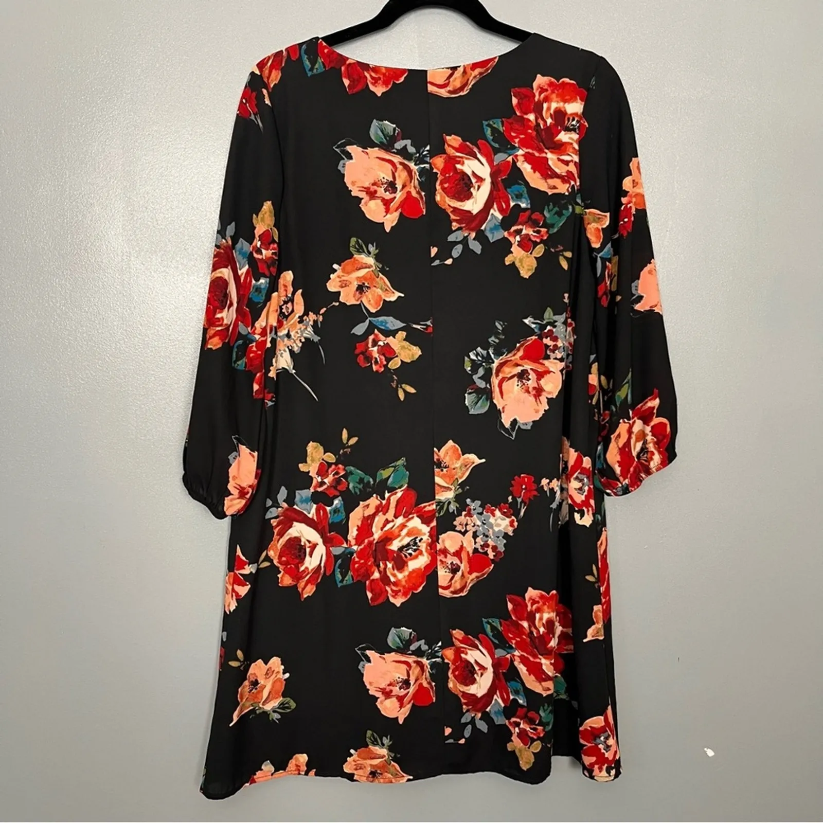 Everly Anthropologie Floral Shift Dress Black Red 3/4 Sleeve Women’s Medium - Image 2