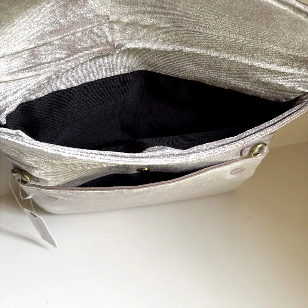 NWT | ANTHROPOLOGIE Augustina Foldover Velvet Clutch Purse Travel Tech Pouch - Image 6