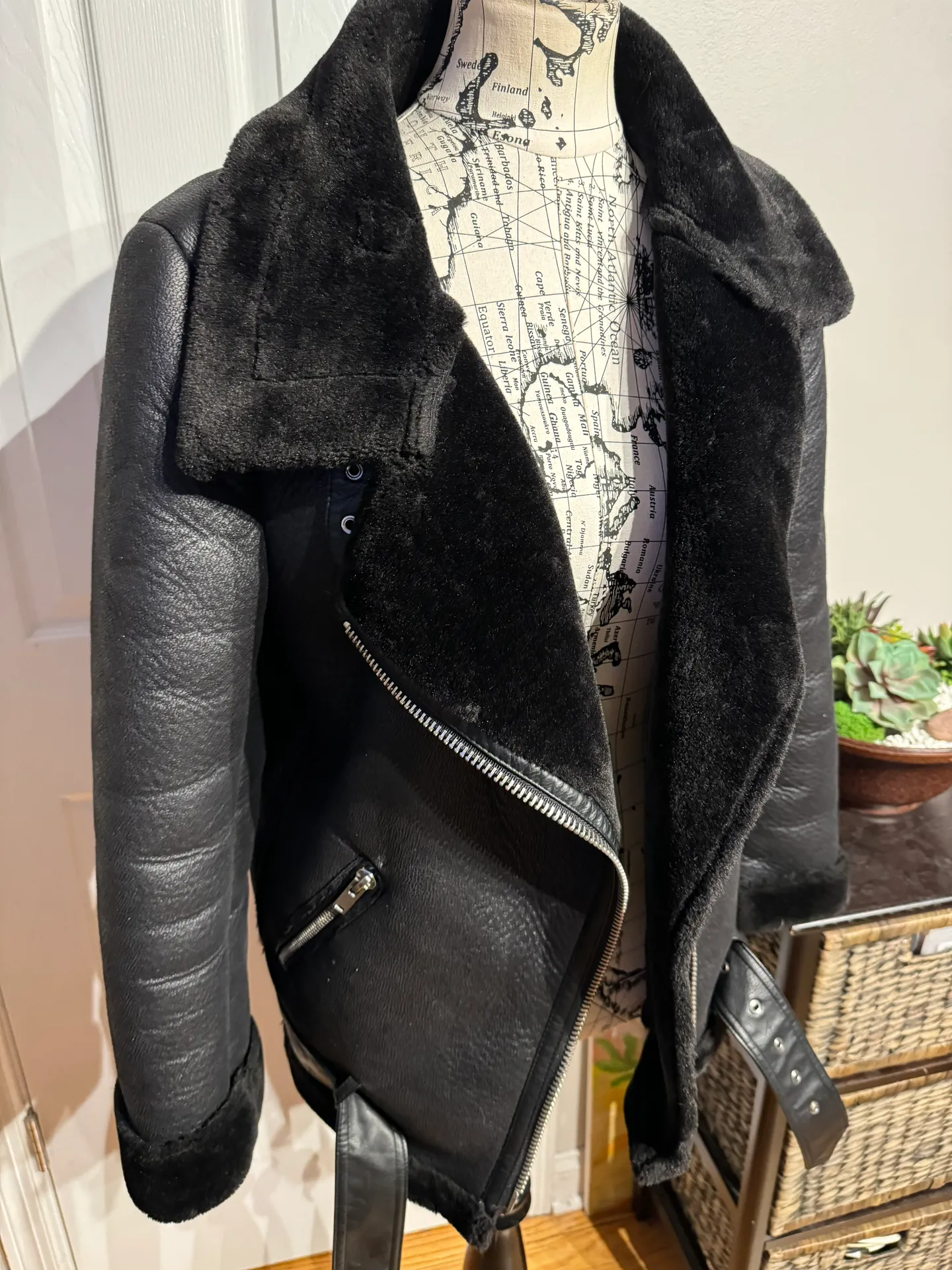 ZARA Shearling Aviator Asymmetric zip belt faux wax wet sheepskin suede mock warm winter rave goth puffer teddy fav blogger Moto fuzzy lamb - Image 6