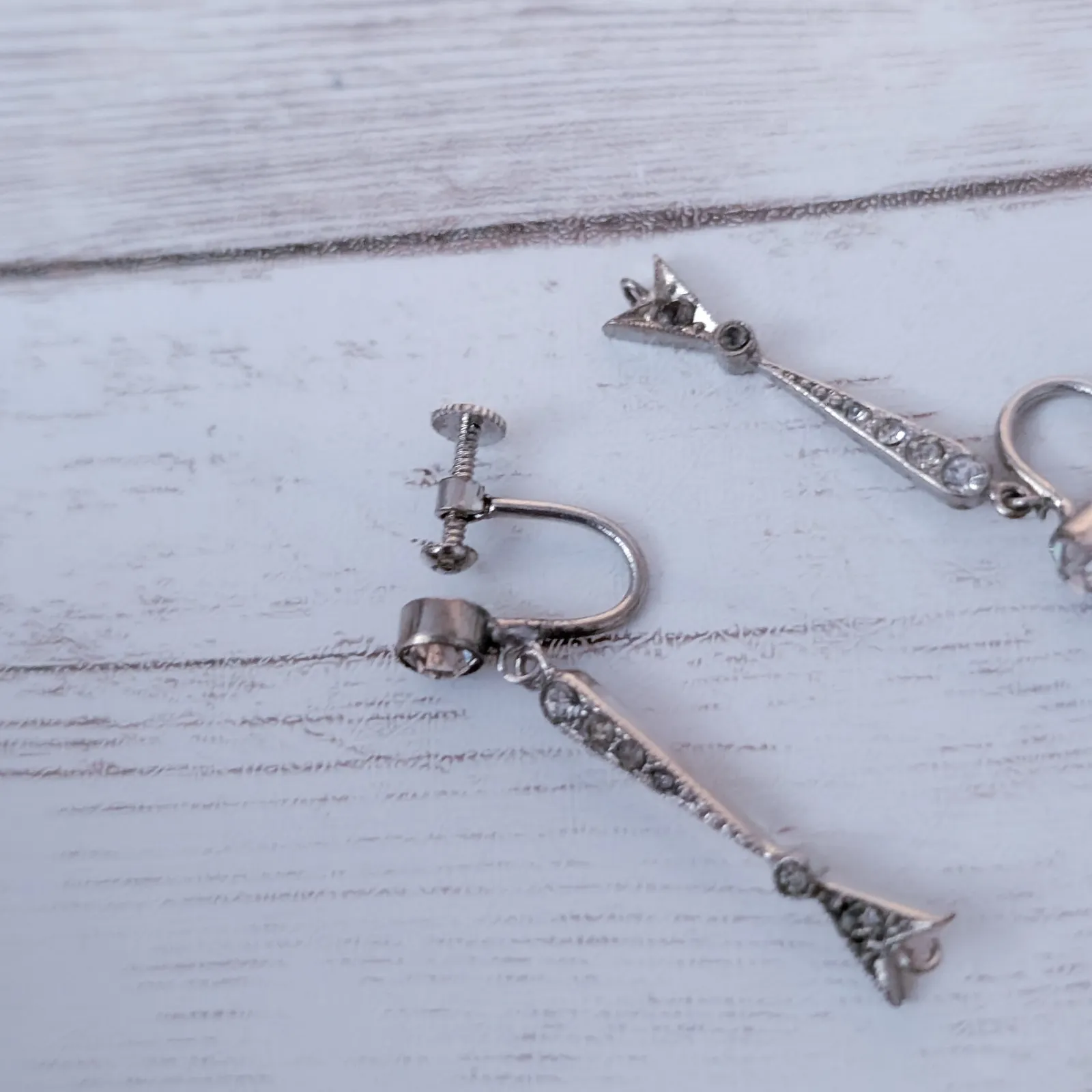 Vintage Screw Back Earrings Silver Tone - Image 7