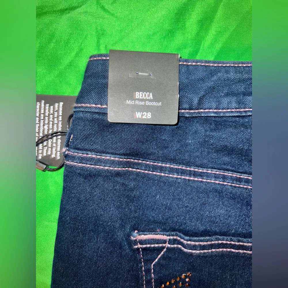 NWT Women's True Religion Becca Mid Rise Boot Cut Dark Blue Jeans size 28 - Image 11