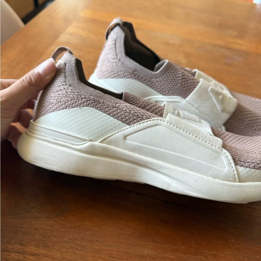 APL  slip on sneaker - Image 5