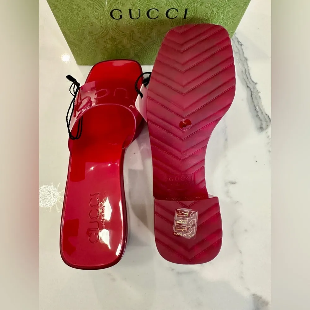 Gucci  Logo Slide Sandals - Image 6