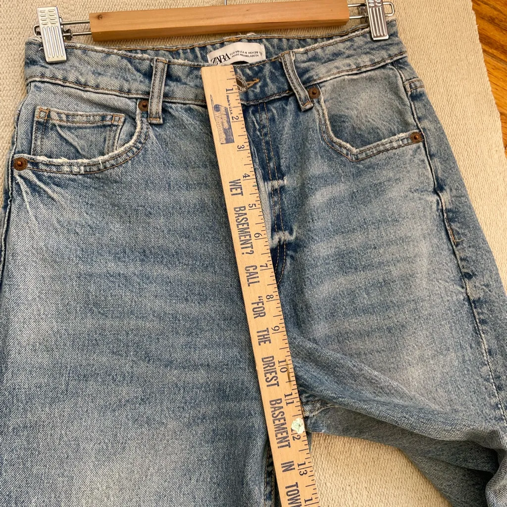 Zara Mom Fit Jeans Size 4 - Image 5