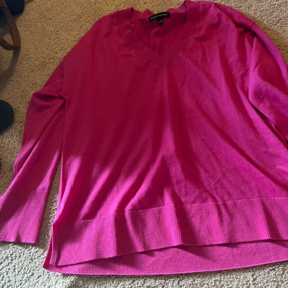 Banana Republic small pink sweater - Image 5