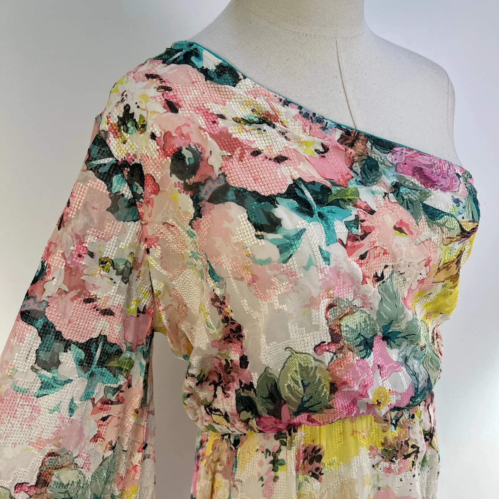 Hemant & Nandita Teien Midi Dress Floral Printed - Image 3