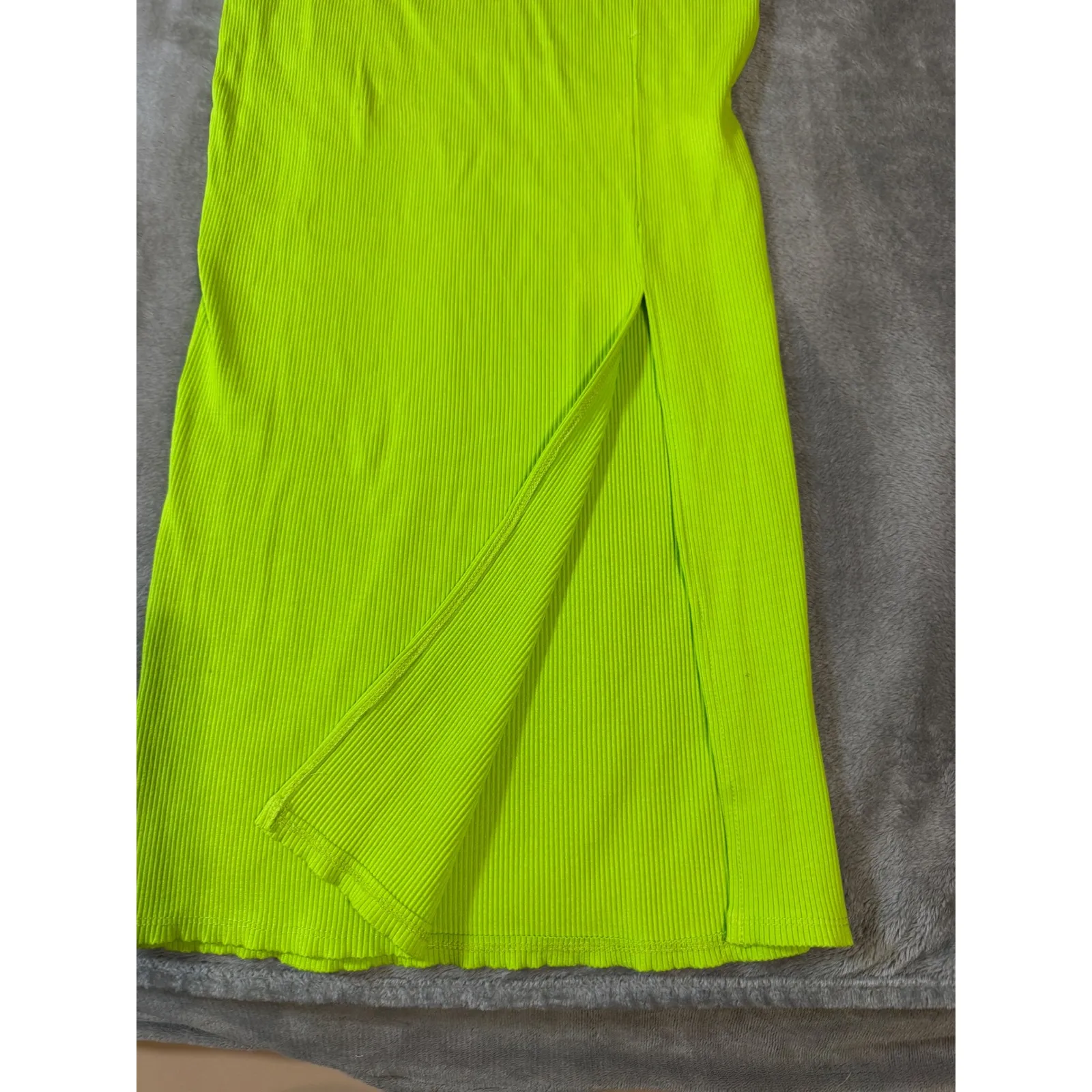 NWT Lulus Size Large Lime Green Ribbed Bodycon‎ Skirt Y2K Neon Stretch Midi - Image 5